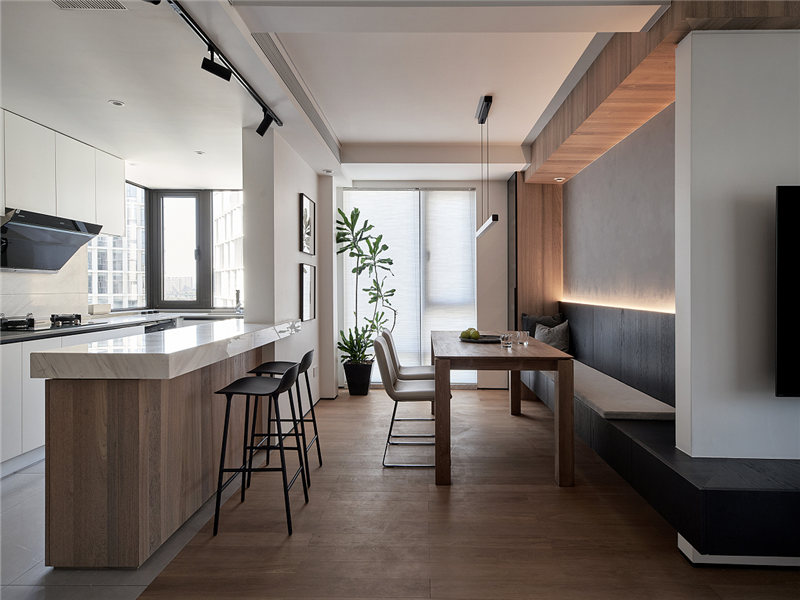 德陽裝飾墻定制施工中，是刷漆好還是貼壁紙好