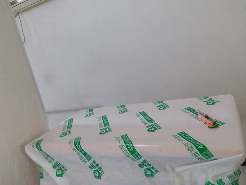 全屋成品保護方案：施工過程中，已做好的項目可能會因為各種各樣的原因遭到損壞，所以正確的施工工序是至關(guān)重要的，同時還要做好相關(guān)的成品保護工作。保護客戶的利益同時也保護公司的利益，減少返工，減少維護，減少人工成本，把客戶與公司的最大化！