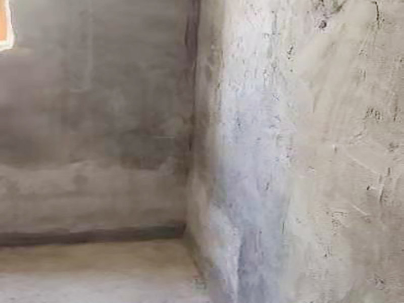 廚房抹灰防水施工：清理基層：將墊層上松散的混凝土、砂漿等清洗干凈，凸出的鼓包剔除。 刷水泥素漿：配合比為水泥∶防水油=1∶0.03(重量比)，加上適量水拌合成粥狀，鋪攤在地面上，用掃帚均勻掃一遍。 抹底層砂漿：底層用1∶3水泥砂漿，摻入水泥重3%～5%的防水粉。拌好的砂漿倒在地上，用杠尺刮平，木抹子順平，鐵抹子壓一遍。 刷水泥素漿：常溫間隔1d后刷水泥素漿一道，配合比為水泥∶防水油=1∶0.03(重量比)加適量水。 抹面層砂漿：刷水泥素漿后，接著抹面層砂漿，配合比及做法用底層。