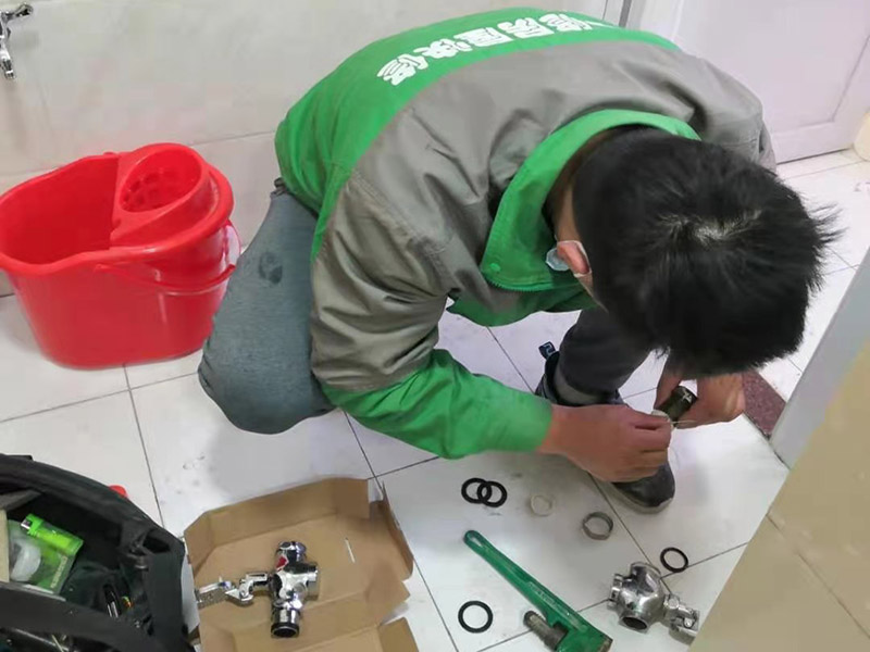 ?？谙滤艿腊惭b的時候需要注意什么