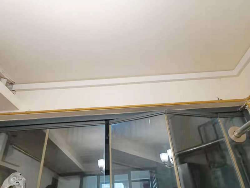 明管安裝維修：第一步是測量，確定線管和一級配電箱的固定點位。第二步是加工我們所需要的線管。第三步是線管的安裝和固定。第四步是管路進入線盒或者是線盒。