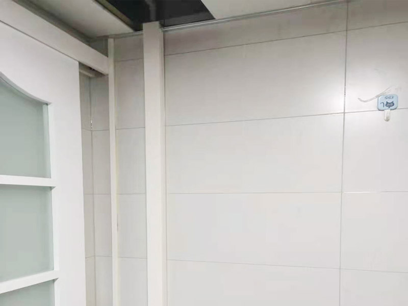 明管安裝維修：第一步是測量，確定線管和一級配電箱的固定點位。第二步是加工我們所需要的線管。第三步是線管的安裝和固定。第四步是管路進入線盒或者是線盒。