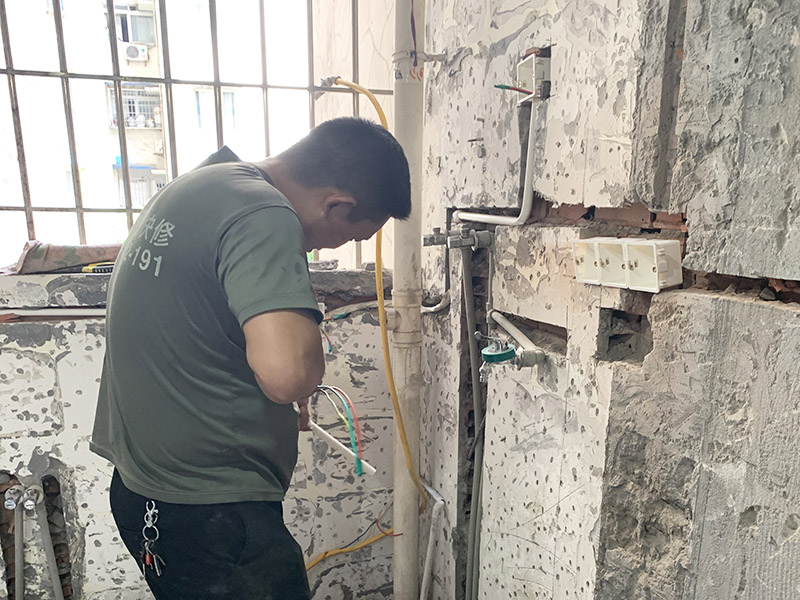 電線開(kāi)關(guān)暗管鋪設(shè)