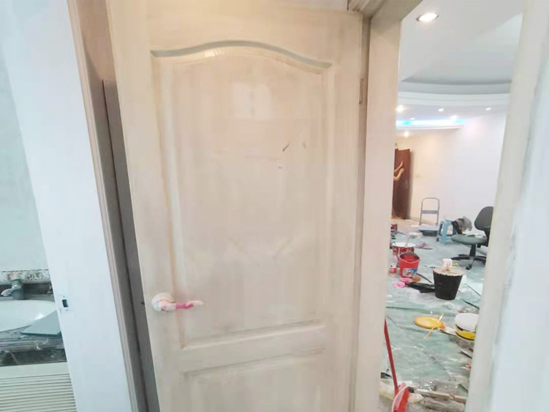 家具木門被踢壞了，若要自己動(dòng)手進(jìn)行家具木門維修要用到哪些工具