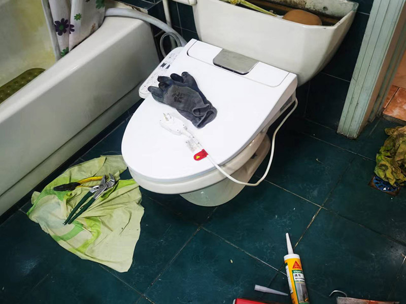 公寓坐便器維修: