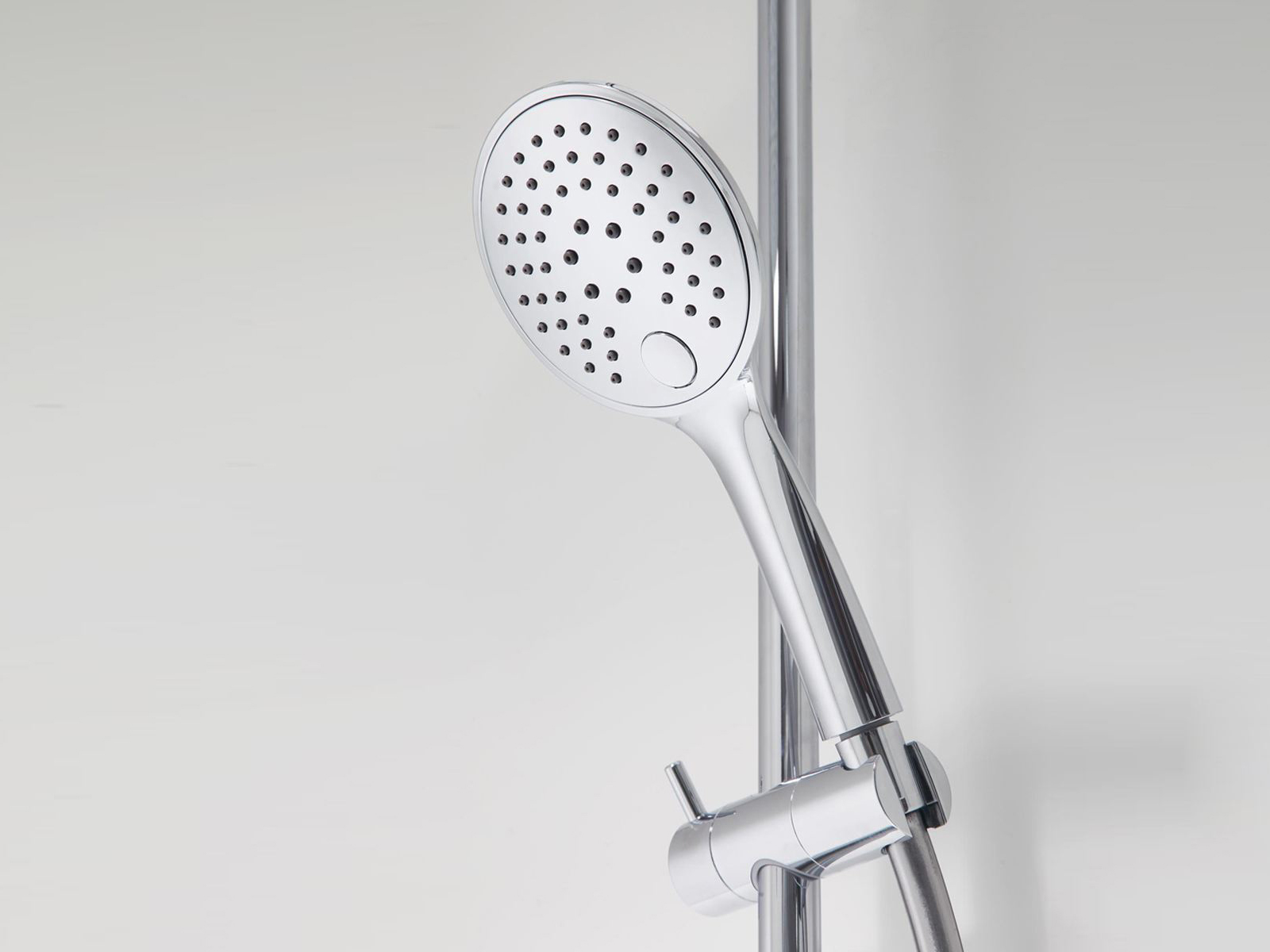 不同的花灑漏水原因都有對(duì)應(yīng)的花灑維修方法，無(wú)法維修時(shí)建議更換