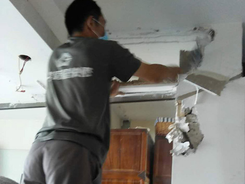 毛坯房美容店裝修,新買的毛坯房無(wú)錢裝修，怎么裝修可以住人