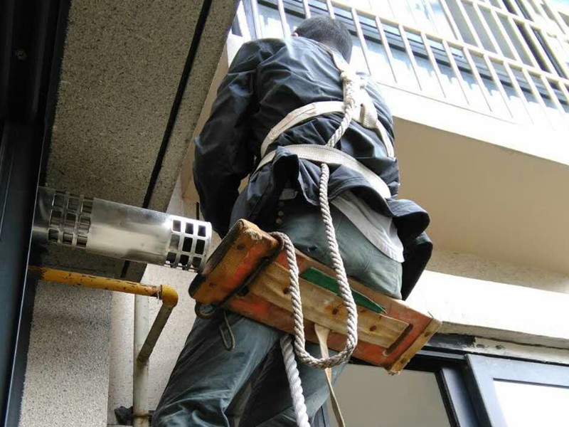 維修自動(dòng)門電話,自動(dòng)門感應(yīng)器ES100和ES150有什么區(qū)別，能通用不能