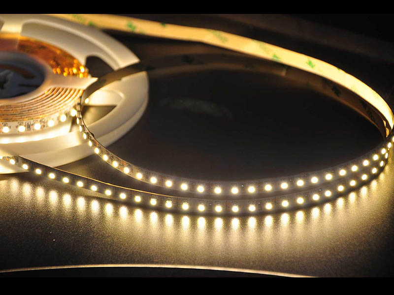 led燈帶不亮了怎么修，led燈帶一段亮一段不亮怎么辦