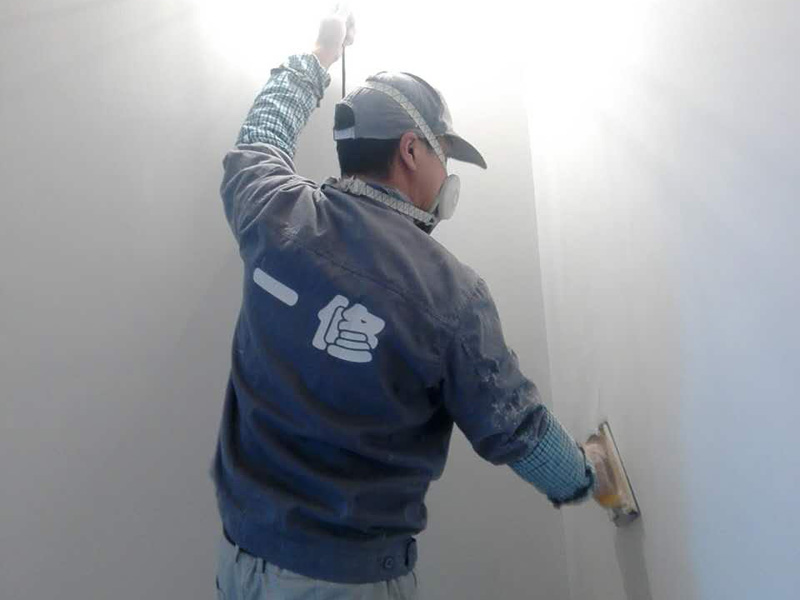 墻壁涂料粉刷注意事項(xiàng)多，未干墻面粉刷