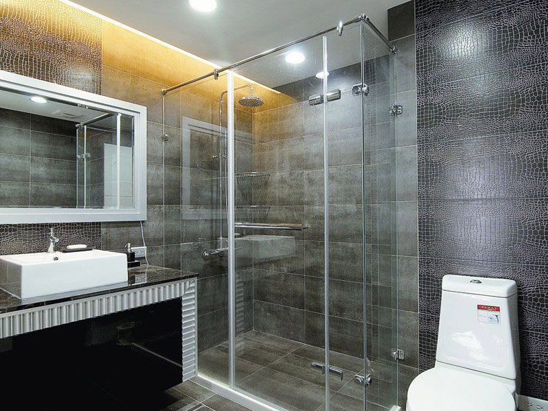 成都綿陽淋浴房裝修不可盲目，玻璃不是