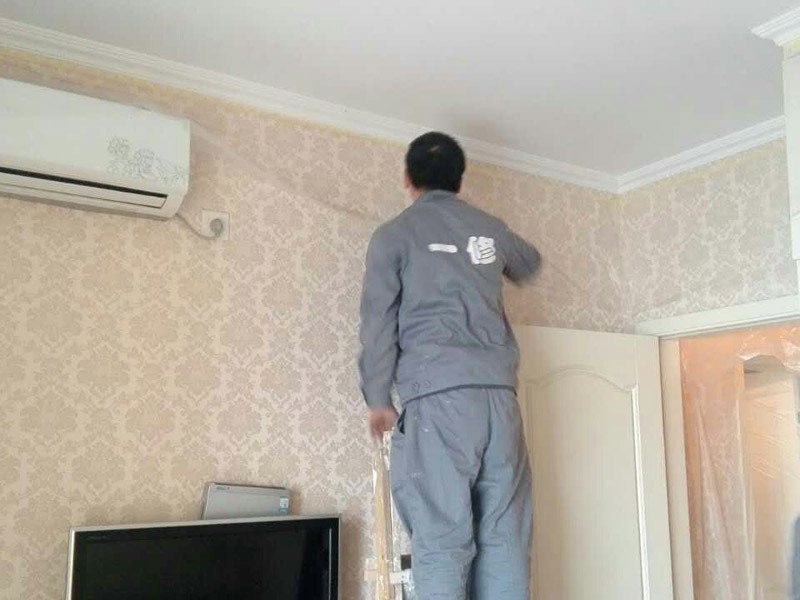 貼壁紙前墻面處理很重要，無(wú)視會(huì)造成后