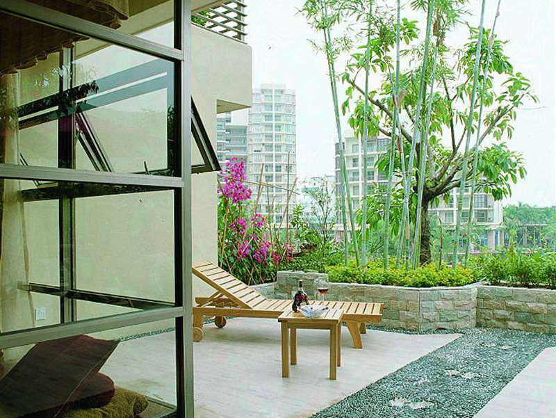 家庭露臺(tái)裝修要點(diǎn)，地面找坡可防止雨水