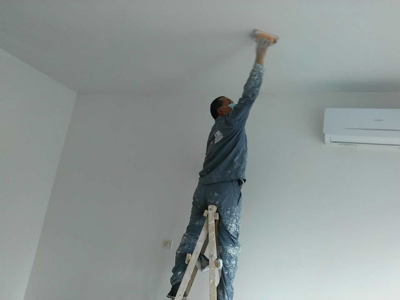 一修刮大白、地板安裝、線路改造、紗窗