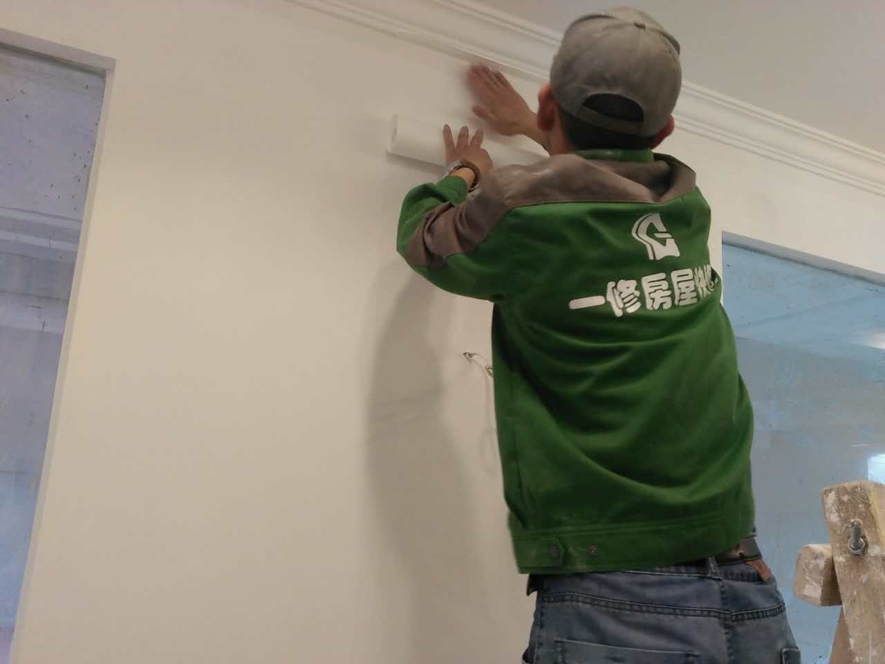 一修天溝防水、角閥安裝、貼壁紙、鋪貼