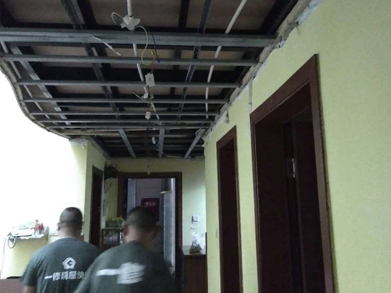 集成吊頂怎么拆卸，集成吊頂拆卸方法