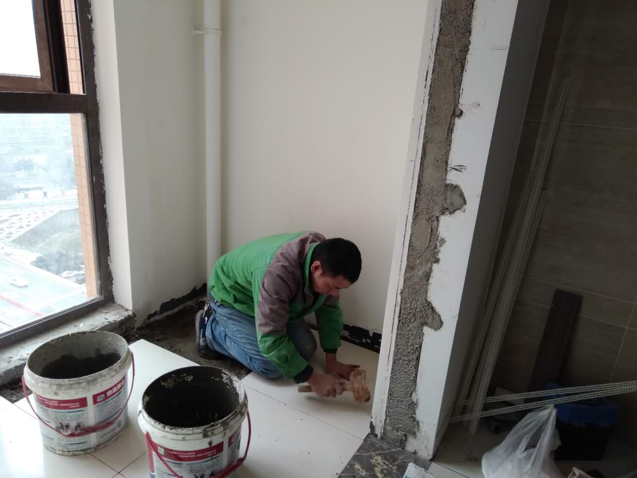 貼瓷磚一平米多少錢(qián)？工藝貼法地區(qū)原來(lái)