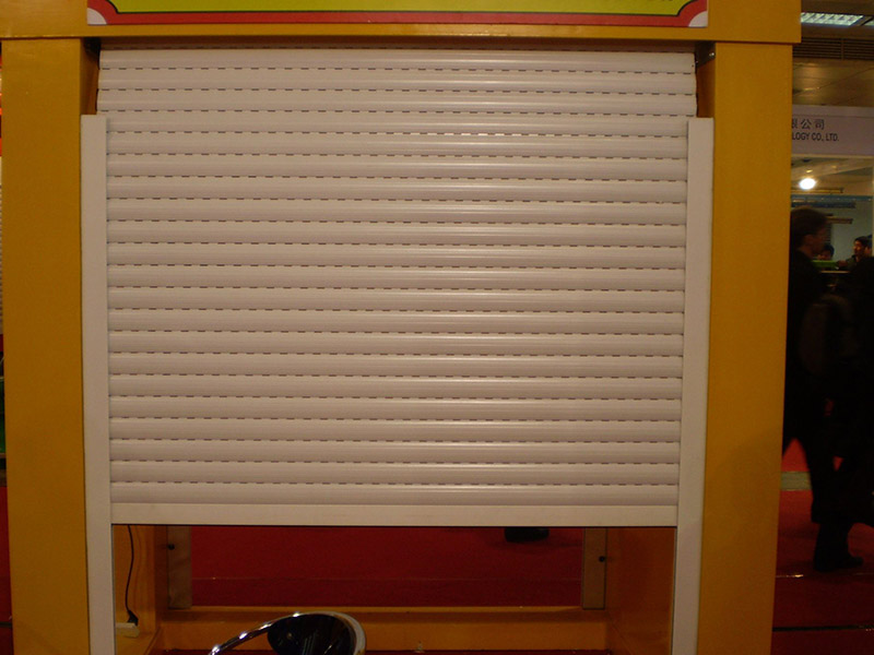 電動(dòng)卷簾門維修時(shí)應(yīng)該注意的事情，定期