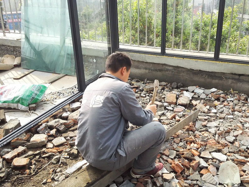 重慶房頂漏水可以自己修補(bǔ)嗎，重慶房頂