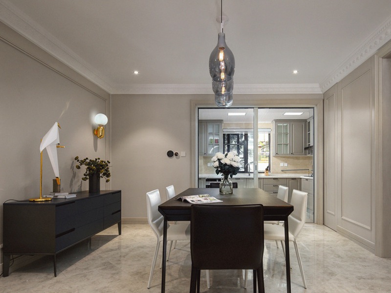 房間屋頂發(fā)霉是什么原因，解決這個問題