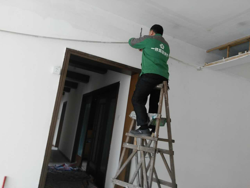 哪家婁底裝修公司收費便宜，婁底墻面翻