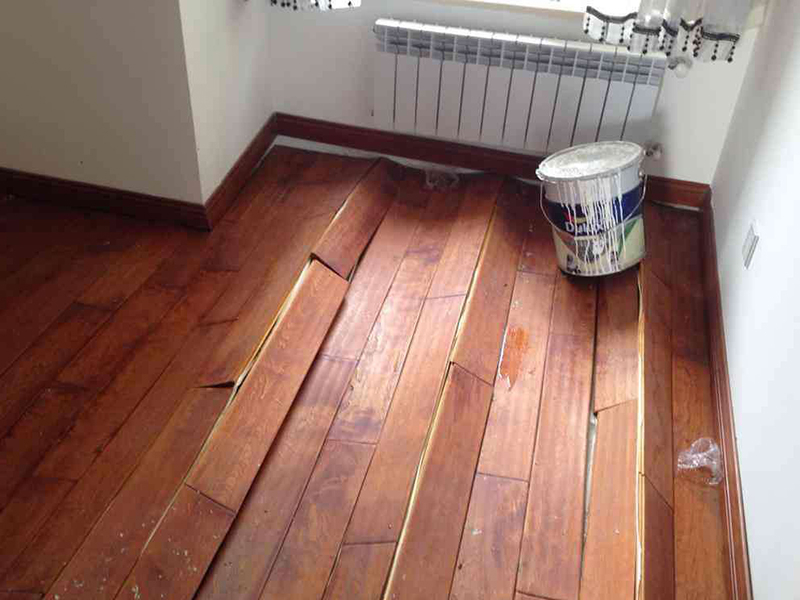 地板鼓包怎么修復(fù)，學(xué)會這幾招自己在家