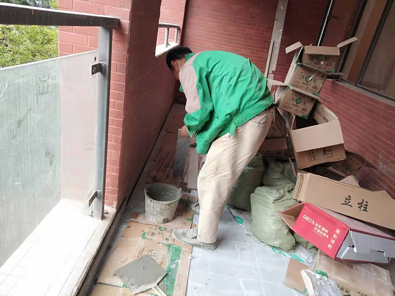 砧瓷磚包工包料多少錢(qián)一平方，砧瓷磚需