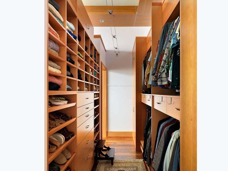 衣帽間衣柜定制多少錢(qián)，衣帽間衣柜定制