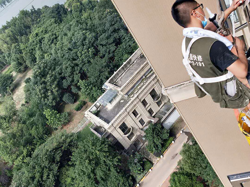 杭州外墻防水施工步驟，清理基層是第一