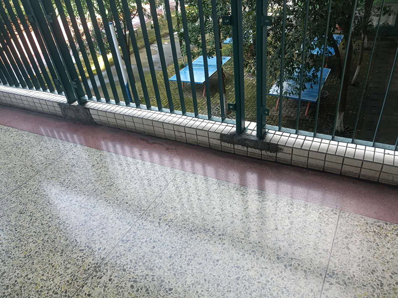 生活陽臺地面漏水危害，全新的防水地面