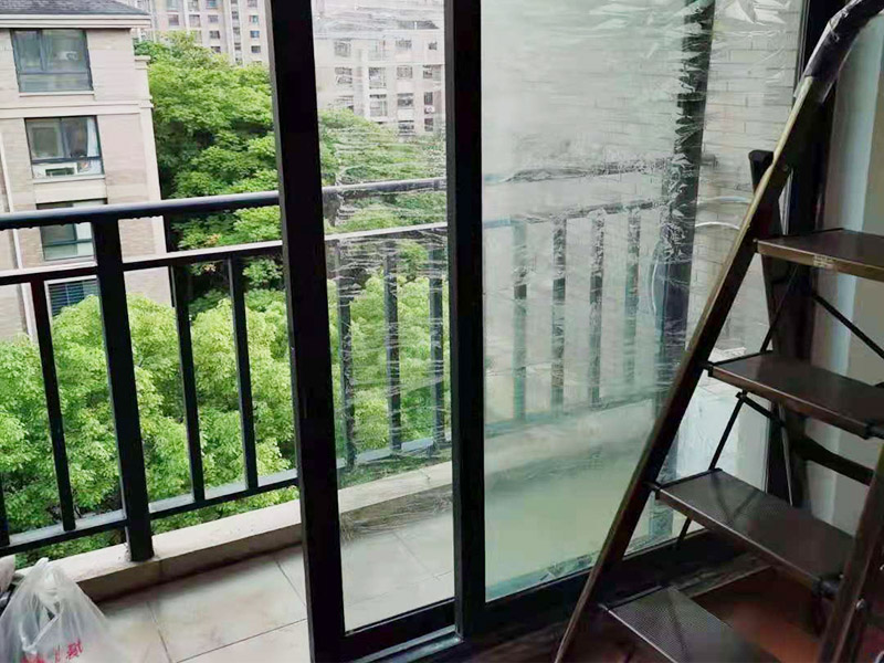 鋁合金門窗維修價格是多少，深圳人工一