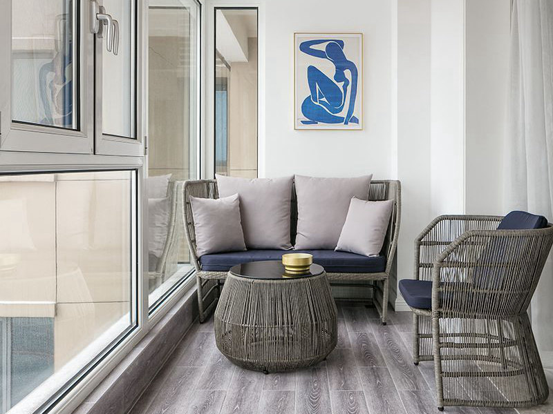 【廣州陽(yáng)臺(tái)裝修】臥室有一個(gè)陽(yáng)臺(tái)，你們