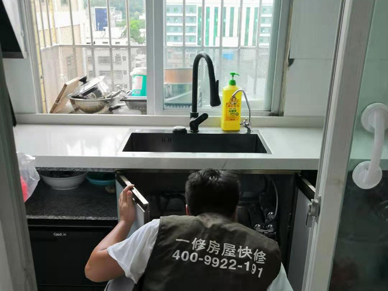 武漢老房子客廳翻新大概會(huì)花多少錢(qián)？