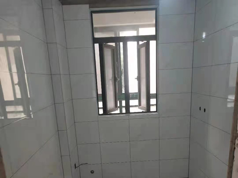 北京老房子地面裝修，瓷磚應(yīng)該怎么翻新