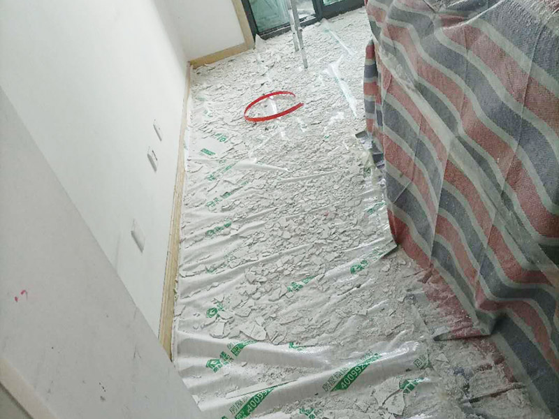 上海墻面刮膩?zhàn)臃掳ざ嗌馘X一平米