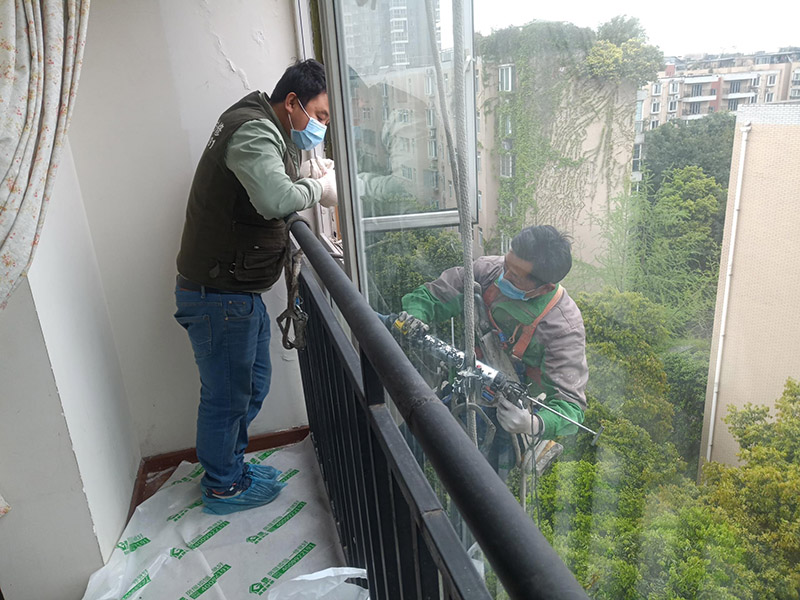 門窗玻璃修復(fù)多少錢一次？