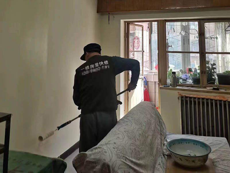 下雨天房屋墻面潮濕怎么處理？特別實(shí)用