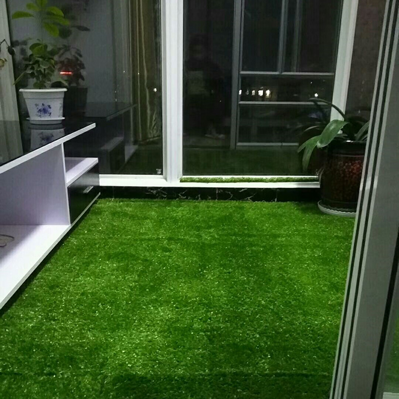 仿真草坪怎么固定到水泥地上