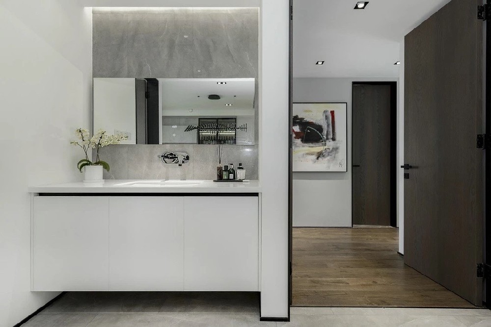 重慶二居室舊房玄關改造圖