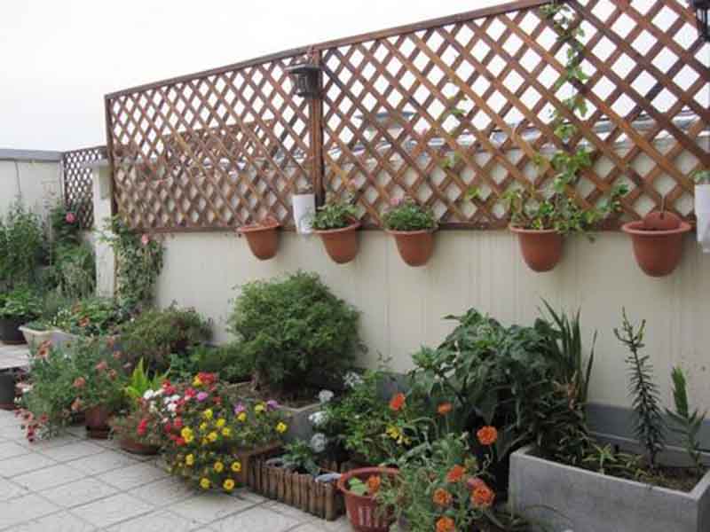 江門臺(tái)山深井陽臺(tái)翻新裝修-地面找平