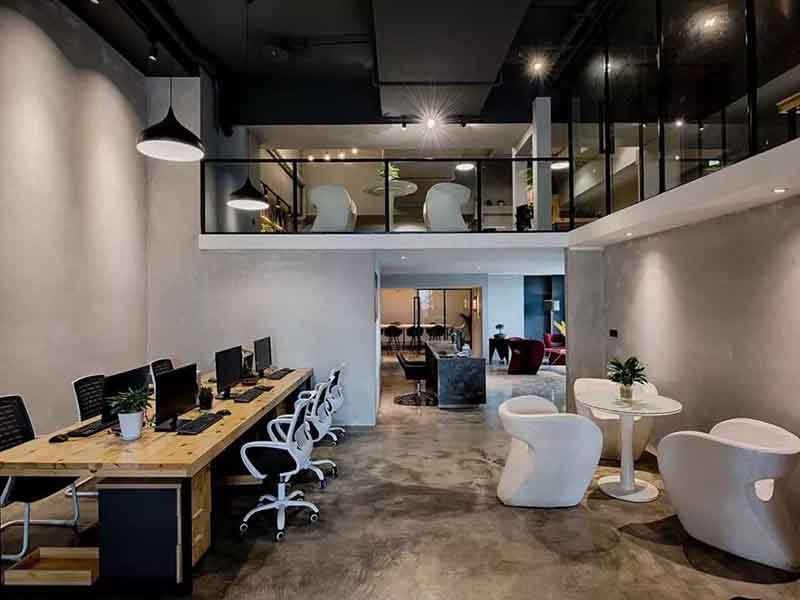 南京市區(qū)甲級(jí)寫(xiě)字樓的辦公室翻新裝修-墻面處理