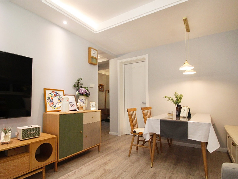 衡陽市雁峰區(qū)147平簡約裝修設計-餐桌設計