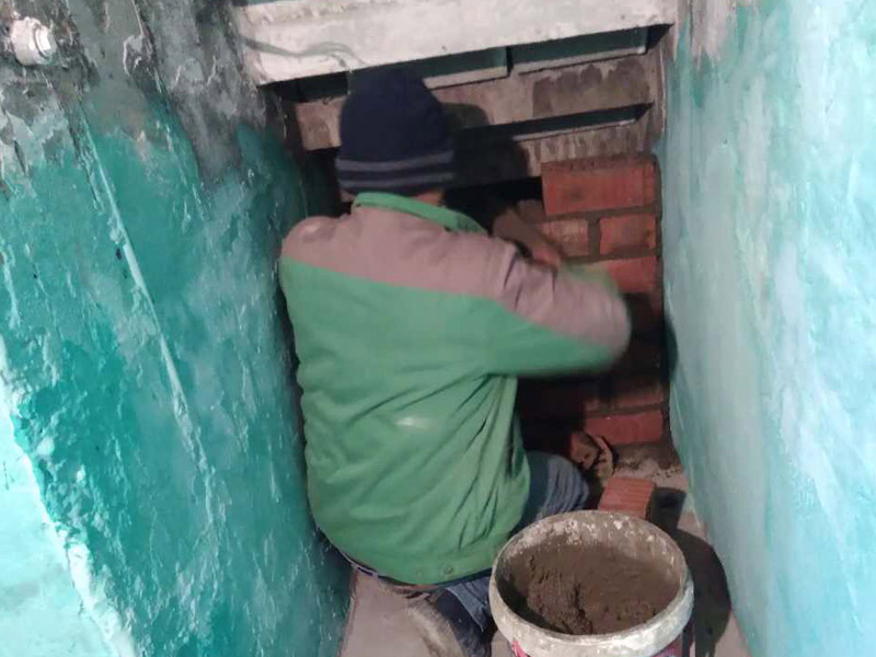 墻面刮膩子，砌墻貼磚