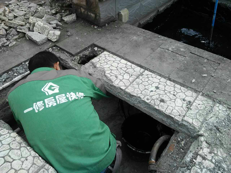 深圳屋頂防水補(bǔ)漏 深圳福田區(qū)翠?；▓@專業(yè)屋面防水補(bǔ)漏工程