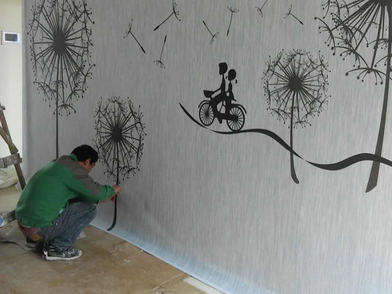 貼墻紙多少錢一平方？舊房要貼墻紙加上人工費(fèi)要多少錢？